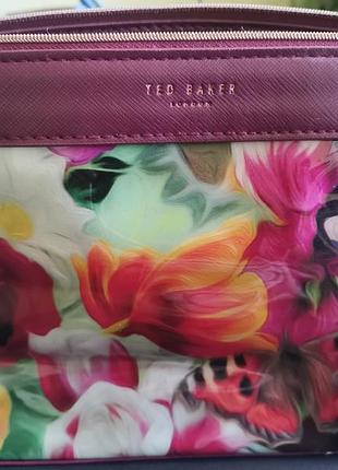 Косметичка  жіноча