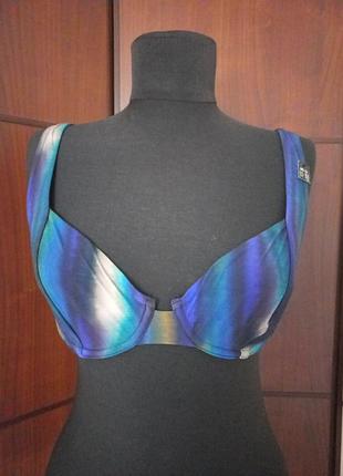 Бюстгалтер от купальника