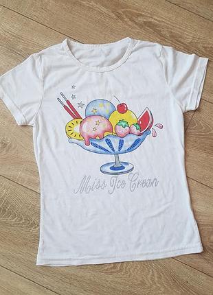 Футболка біла