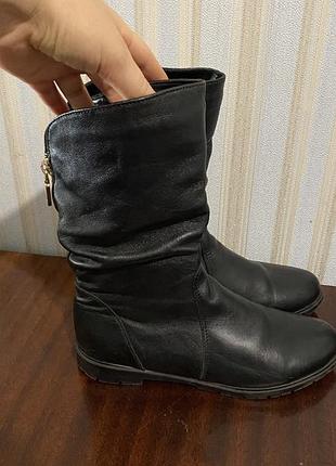 Шкіряні сапоги осінь на блискавці 39 розмір