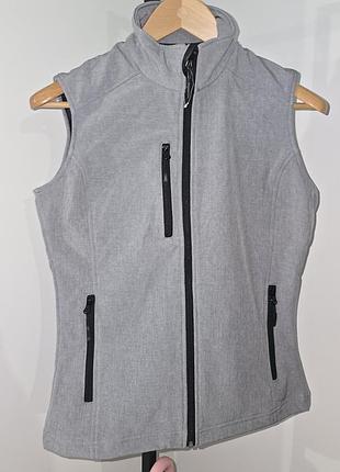 Женский жилет софтшелл без рукавов