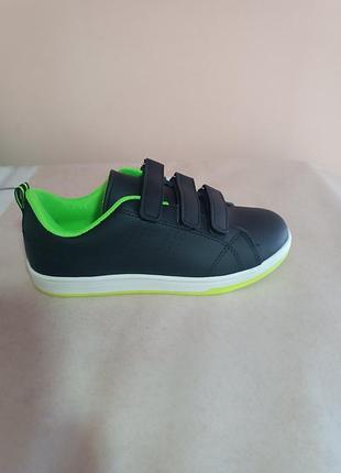 Детские кроссовки кеды