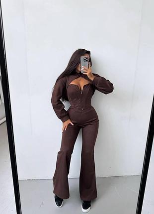 Жіночий трендовий костюм трійка