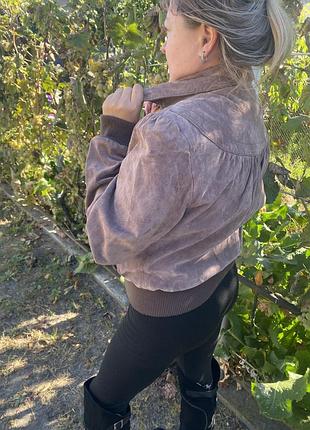 Куртка жіноча