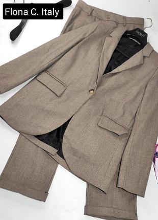 Костюм женский классический брючный коричневого цвета от бренда flona c. italy s