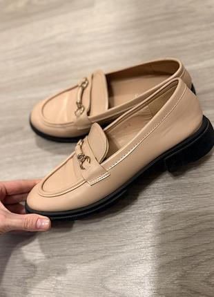 Жіночі лофери 40 р