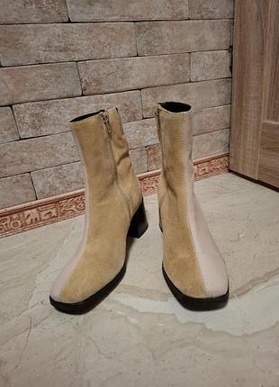 Кожаные  комбинированные  ботинки новые