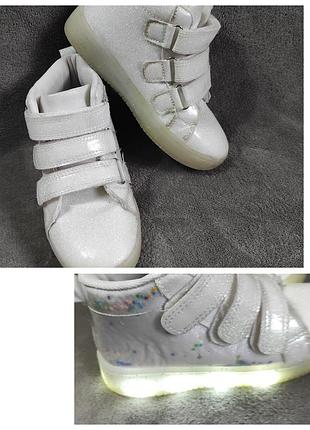 Хайтопы светятся на липучках демисезонные для девочки р.30 кроссовки ботинки кеды