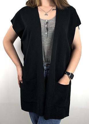 Жіноча жилетка накидка без застібки з кишенями і цікавим кроєм roberto sarto collection розмір 46 m