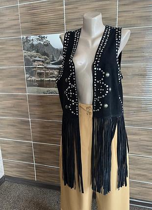 Стильная замшевая жилетка с бахрамой real leather river island