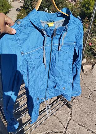 Женская осенняя куртка