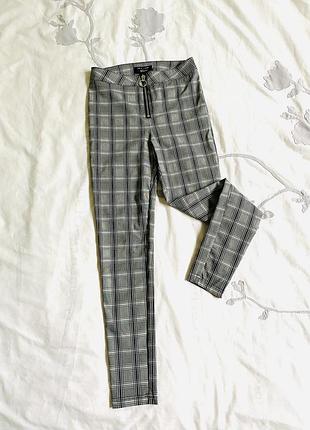 Новейшие брюки-леггинсы на замочке 9-10 лет