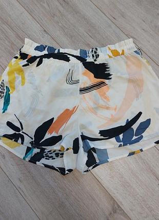 Шорты тоненькие на резинке и с разрезами бренд primark love to lounge оригинал m