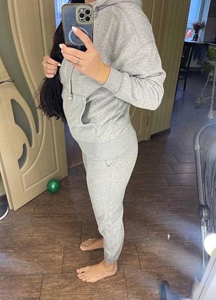 Костюм трех нитка