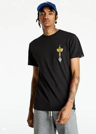 Футболка vans