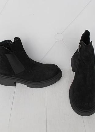 Демісезонні шкіряні, замшеві черевики, ботильйони, челсі 38 розміру