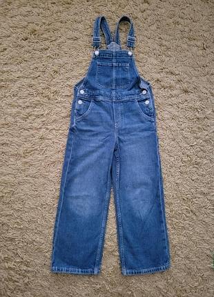 Джинсовый комбинезон 6-7 лет