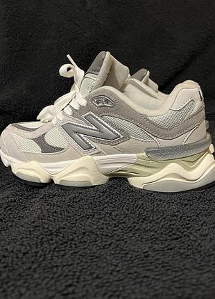 Кросівки new balance 9060