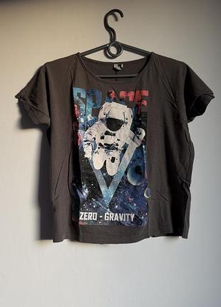 Футболка з принтом космонавт космос
