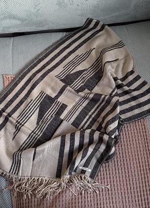 Великий шарф шалик палантин майже плед