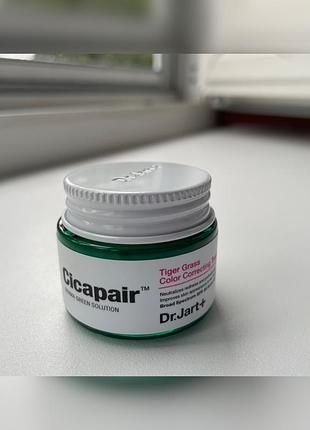 Dr. jart+ cicapair tiger grass color correcting