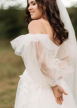 Весильное платье с 3d бабочками