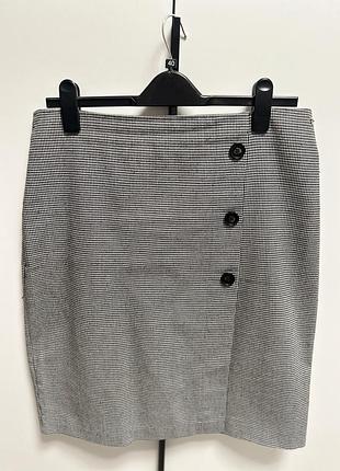 Жіноча спідниця