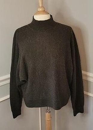 Чудовий мʼякий укорочений светр з рукавами летюча миша кажан модель оверсайз бренд h&m