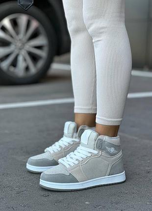 Стильні зимові кросівки