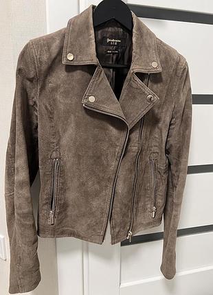 Куртка stradivarius!