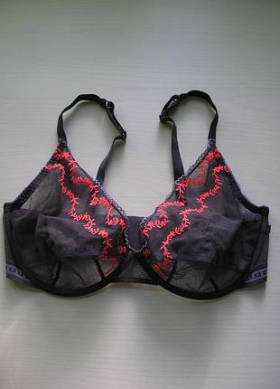 Полупрозрачный бюстгальтер marks spencer с вышивкой