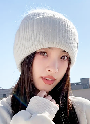 Тепла жіноча шапка з флісовою підкладкою та додаванням пуху, для осені/зими