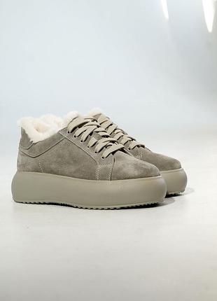 Зимові замшеві кеди бежевого кольору,р-ри 36-41 ,5