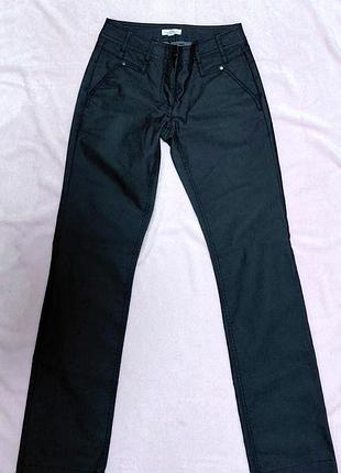 Брюки на подростка очень худиго до 176 см