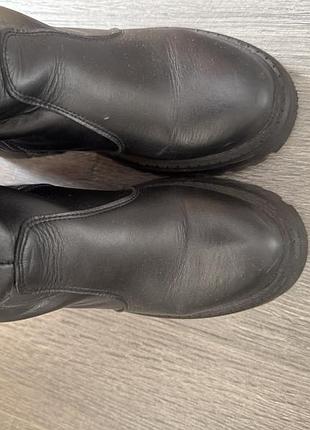 Чоботи труби високі