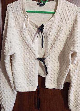 Кардиган молочного кольору