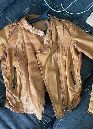 Дефект!!! шкіряна куртка косуха bershka розміру хс/с