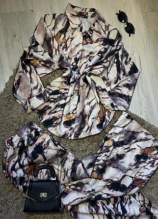 Світлий костюм 2-ка з сорочкою та широкими брюками з принтом❤️