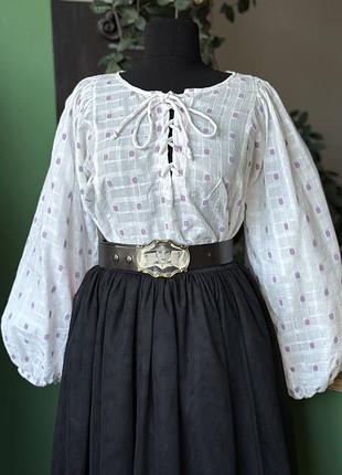 Блузка з обʼємними рукавами