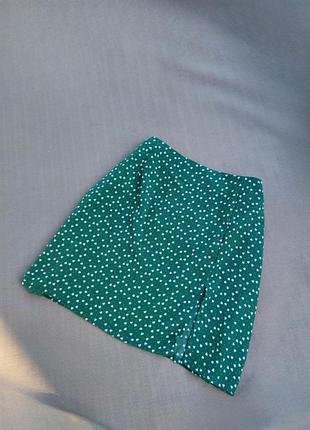 Міні спідниця з розрізом у принт