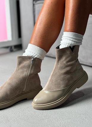 Женские замшевые кожаные ботинки сапожки цвет бежевый натуральная замша и кожа