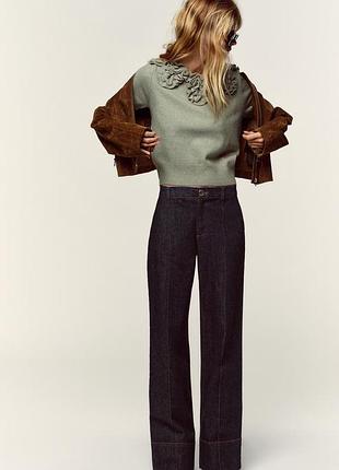 Трикотажний джемпер з квітами