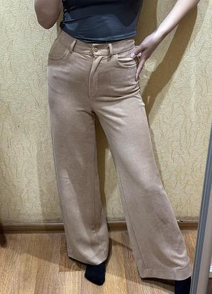 Стильні жіночі штани