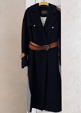 Жіноче пальто