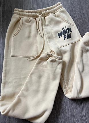 Спортивні теплі джогери