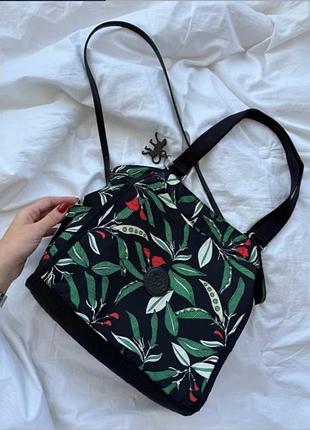 Kipling сумка в квітковий принт