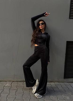 Велюровый женский костюм (брюки клеш +кофта на молнии с отверстиями под пальчиков)
