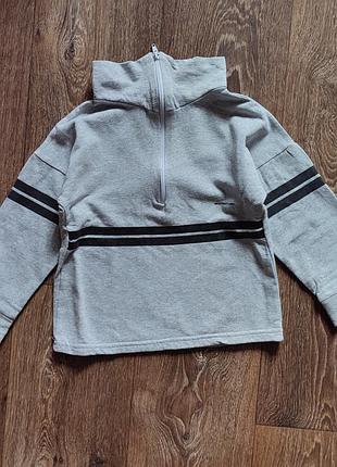 Серый свитшот с высоким воротником на молнии