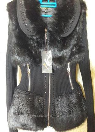 Курточка шубка безрукавка жилетка теплая, эффектная, практичная. черная1 фото