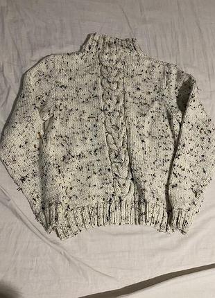 Теплий та стильний светр в крупній вʼязці